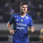 Pemain Persib Bandung, Nick Kuipers pada laga lanjutan pekan ke-3 BRI Liga 1 2023/2024 antara Persib Bandung melawan Dewa United FC di Stadion Gelora Bandung Lautan Api (GBLA), Bandung, Jumat (14/07/2023). (Bola.com/Bagaskara Lazuardi)