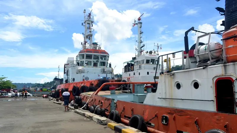 Dermaga bongkar muat di kawasan Pelabuhan Tanjung Intan Cilacap, Jawa Tengah. (Foto: Liputan6.com/Muhamad Ridlo)