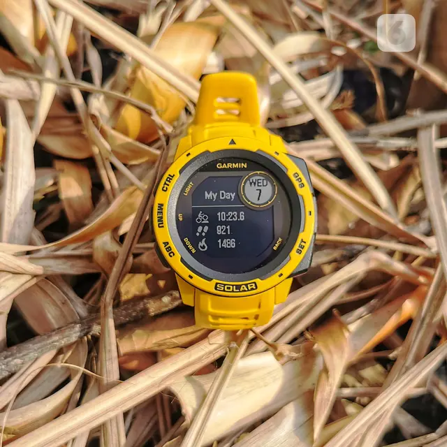 Smartwatch Bertenaga Surya Garmin Instinct Solar