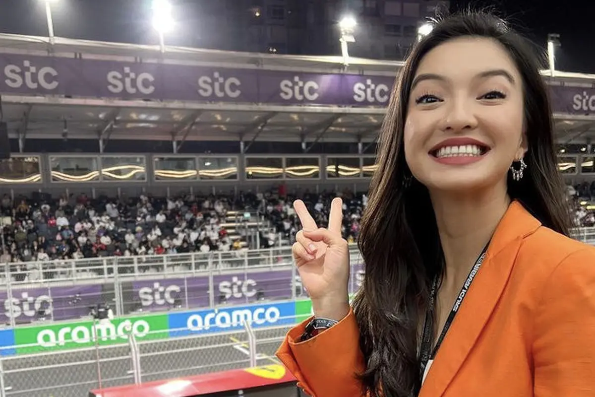 Pesona Raline Shah Traveling Ke Timur Tengah