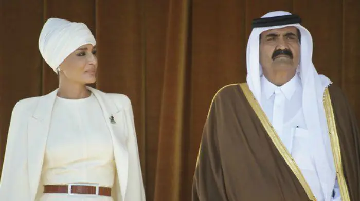 Moza bint Nasser Al Missned dan Hamad bin Khalifa Al Thani (AFP)