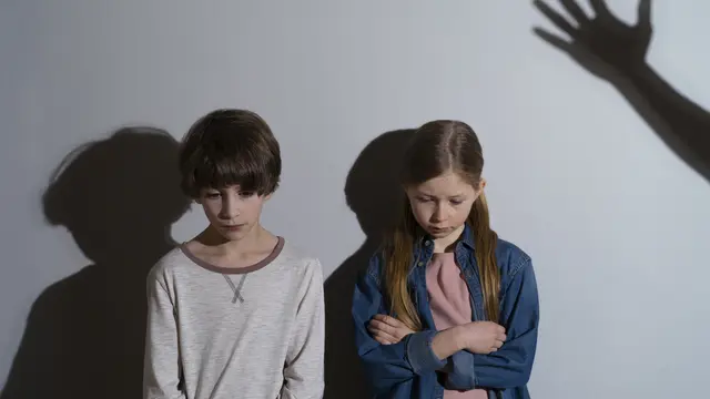 Anak Terlihat Cuek? 6 Hal Ini Bisa Jadi Alasannya! (photo by freepik.com)