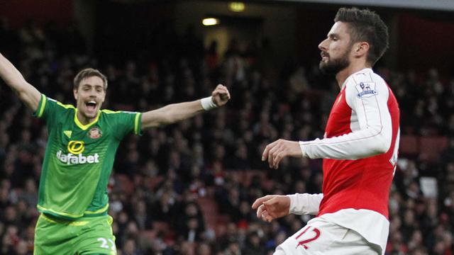 5 Gol Bunuh Diri Terkonyol Premier League: Kane dan Giroud