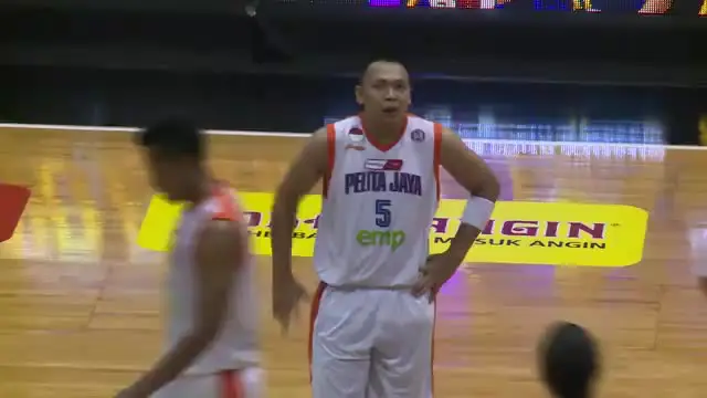 SEMIFINAL NBL 2015 : Satria Muda Britama Jakarta melaju ke final setelah mengalahkan Stadium Jakarta dan tinggal menuggu pemenang antara CLS Knigts Surabaya dan Pelita jaya Mega Persada Bandung yang akan berlangsung Jumat ( 8/5/2015) malam WIB.