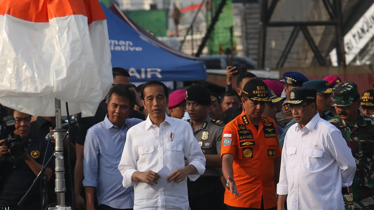 Presiden Jokowi Kunjungi Posko Evakuasi Lion Air JT 610