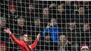 Bek Liverpool, Dejan Lovren mencetak gol dengan sundulan ke gawang AFC Bournemouth pada pekan 18 Premier League di Vitality Stadium, Minggu (17/12). Liverpool mencukur tuan rumah AFC Bournemouth empat gol tanpa balas. (GLYN KIRK / AFP)