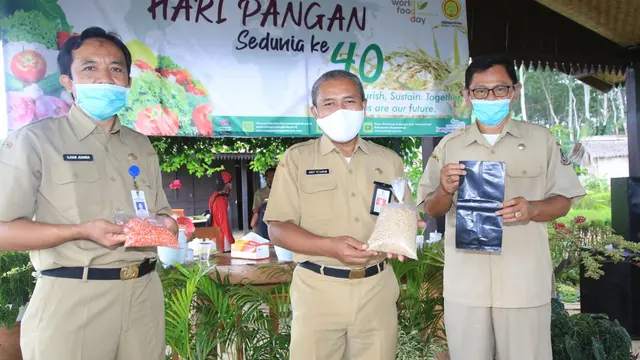Banyuwangi Bagi-Bagi Bibit Pangan dan Sayuran ke Kelompok Wanita Tani