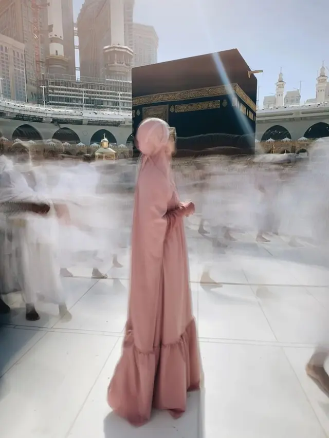 BCL jalani umrah. [Foto: Instagram/itsmebcl]