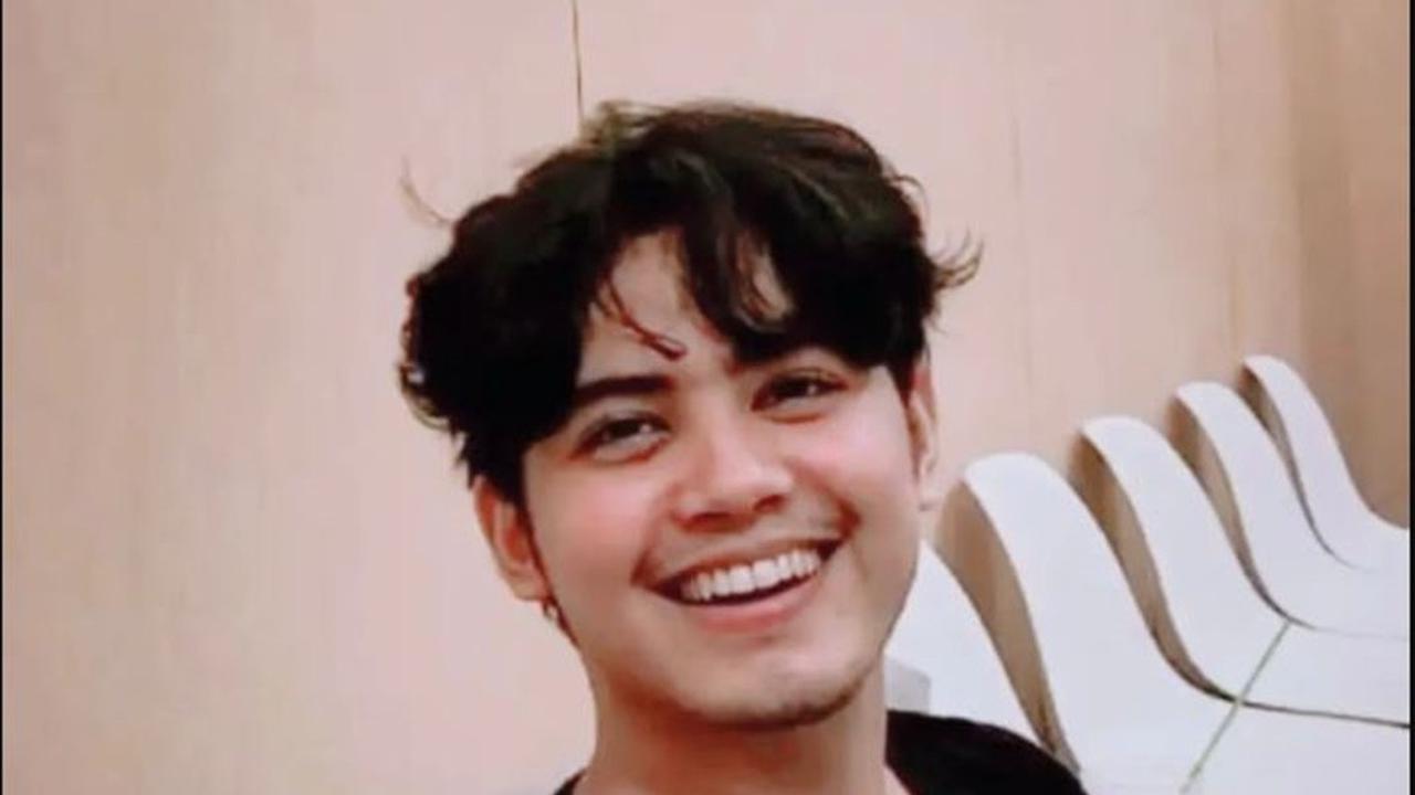 Turunkan Berat Badan dan Cukur Brewok, Ini 6 Potret Terbaru Aliando Syarief