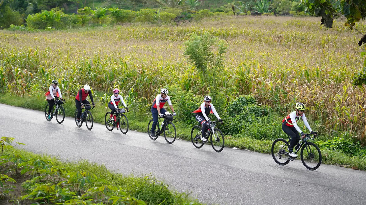 Sumatera Utara kembali menjadi pusat perhatian melalui penyelenggaraan Lake Toba Bike Adventure (LTBA) 2024.