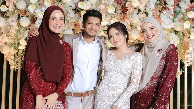 Shireen dan Zaskia Sungkar pakai kebaya (Instagram/shireensungkar)