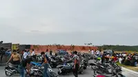 Remaja dan ratusan kendaraan terjaring razia balapan liar oleh Polresta Pekanbaru. (Liputan6.com/M Syukur)