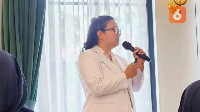 dokter spesialis bedah anak, Karmile, dari RS Pondok Indah – Pondok Indah soal hernia anak