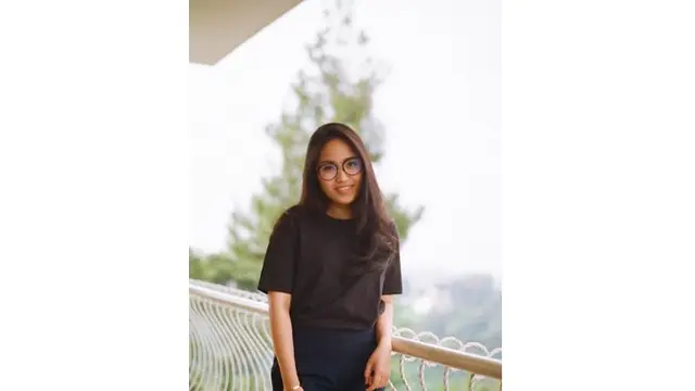 Audrey Teguh merupakan anak sulung dari pasangan Mario Teguh dan Linna Teguh.