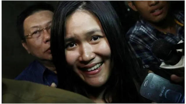 Jessica bersikukuh tak ada hubungannya dengan kematian Mirna, apalagi menaruh sianida dalam minuman temannya tersebut.