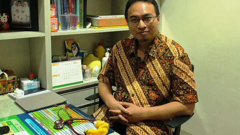 dr. Piprim, Jadi Dokter Karena Doa Orangtua