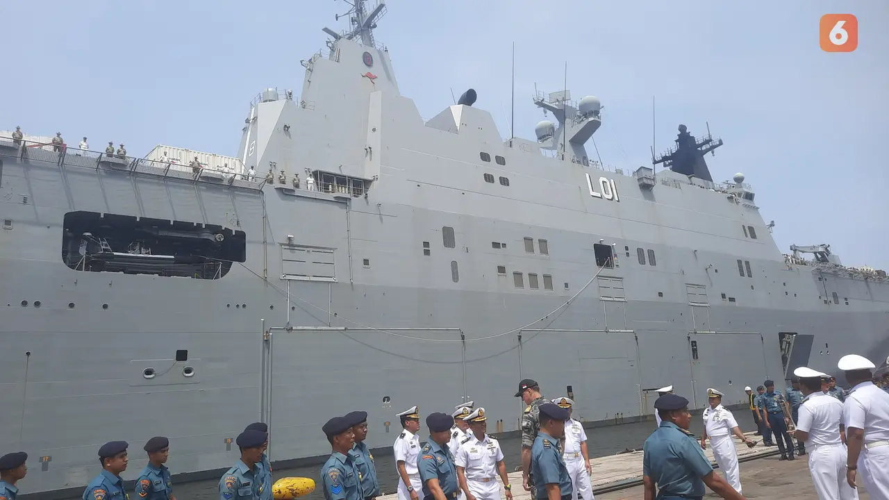 HMAS Adelaide