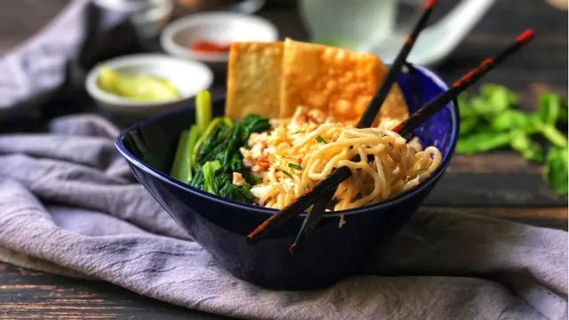 Masakan Rumahan Pangsit Mie