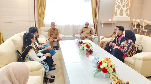 Pjs Bupati Paser Dorong Duta Wisata dan Putri Pariwisata Kabupaten Paser Berprestasi