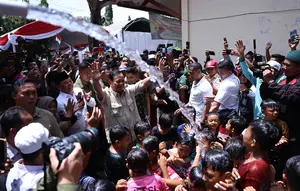 Warga Madura Sambut Prabowo, Merah Putih Berkibar Sepanjang Jalan