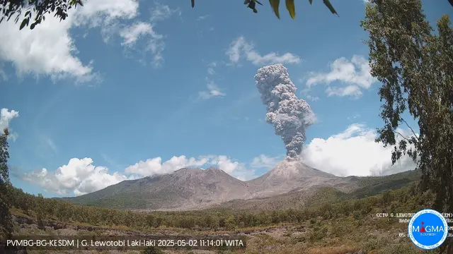 Gunung Lewotobi Laki-laki