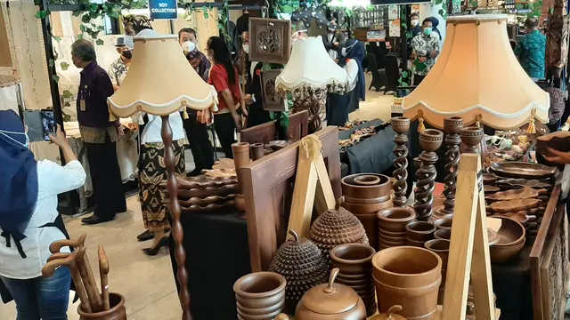 Pameran produk UMKM asal Banten di MaxxBox Lippo Village, Kelapa Dua, Kabupaten Tangerang.