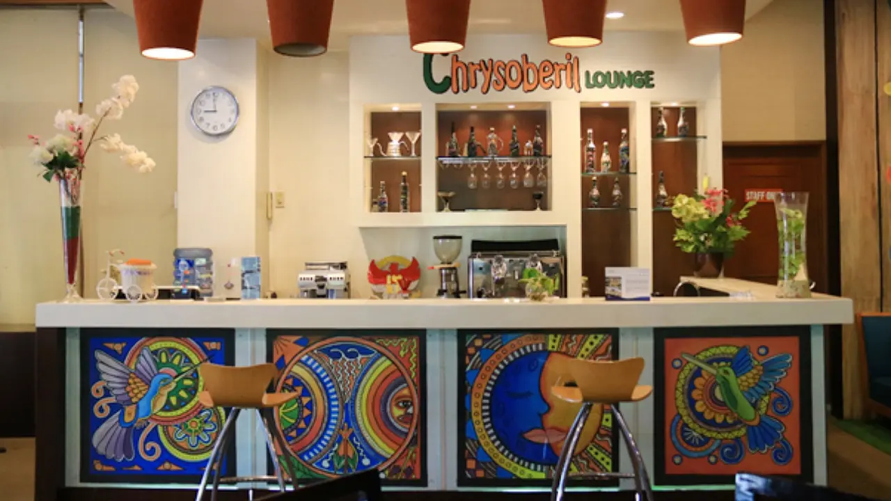 Chrysoberil Lounge