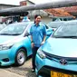 Menyambut Hari Kartini 2018, para bos taksi perempuan turun gunung menjadi pengemudi taksi untuk penumpang. (Liputan6.com/pool/Blue Bird)