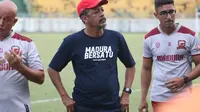 Ziaul Haq adalah Manajer PT Polanah Bola Madura Bersatu atau PBMB, perusahaan yang menaungi klub sepakbola Madura United.