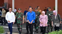 Presiden Joko Widodo atau Jokowi dan Ibu Negara Iriana bertolak menuju Provinsi Kalimantan Timur dalam rangka kunjungan kerja, Minggu (8/9/2024). (Foto: Muchlis Jr - Biro Pers Sekretariat Presiden).