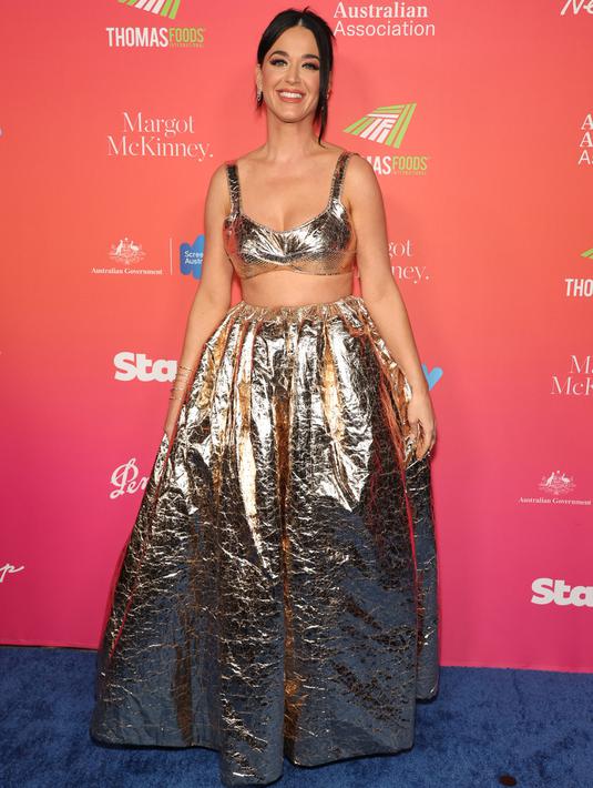 <p>Katy Perry saat menghadiri G'Day USA Arts Gala di Skirball Cultural Center, Los Angeles, California, Amerika Serikat, 28 Januari 2023. Katy Perry tampil memukau dalam acara tersebut. (Monica Schipper/Getty Images/AFP)</p>
