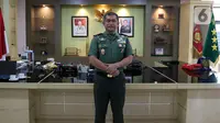 Panglima Komando Cadangan Strategis Angkatan Darat (Pangkostrad) Letjen TNI Maruli Simanjuntak saat silaturahmi bersama SCM/Emtek Group Audiensi di Makostrad, Jakarta, Rabu (23/8/2023). (Liputan6.com/Herman Zakharia)