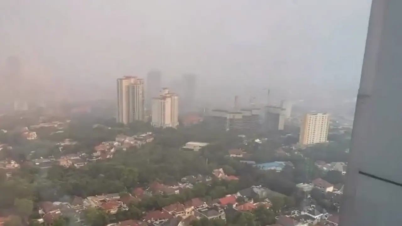 kabut polusi di jakarta