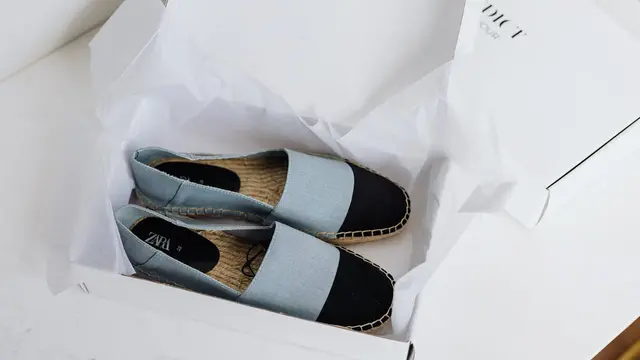 6 Jenis Flat Shoes yang Nyaman Dipakai Sekaligus Bikin Gaya Tetap Stylish Saat Ngantor