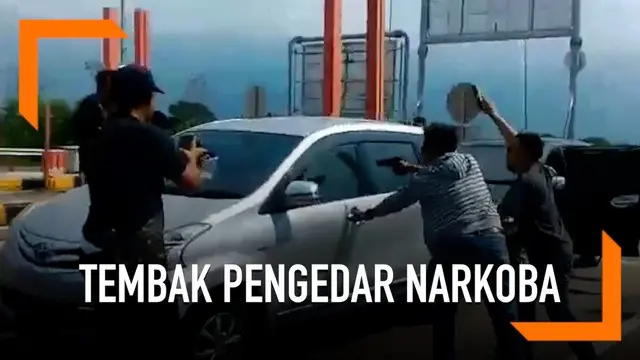 Petugas BNN Provinsi Jawa Barat menembak pengedar narkoba yang membawa 2 kg sabu di exit Tol Pejagan.
