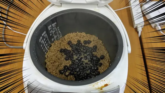 Lain Dari Biasanya, Topping Bubble Tea Kini Bisa Dinikmati di Nasi dan Mie Instan