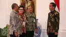 Empat pimpinan KPK menemui Presiden Joko Widodo (Jokowi) di Istana Merdeka, Jakarta, Jumat (5/5). KPK menemui Presiden Jokowi untuk menyampaikan saran terkait pengelolaan pemerintahan dan perbaikan sistem di dalamnya. (Liputan6.com/Angga Yuniar)