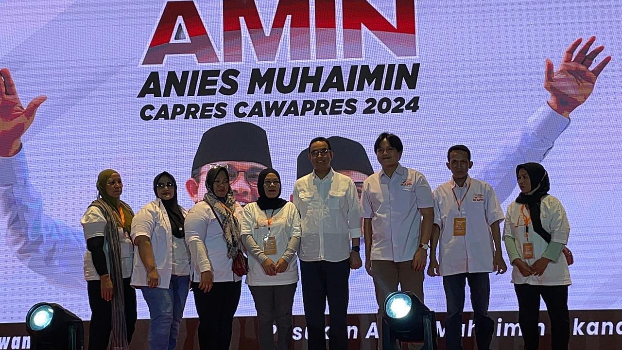 Bakal calon presiden Koalisi Perubahan Anies Baswedan menghadiri deklarasi dukungan dari Ikatan Pedagang Pasar Indonesia (IKAPPI) di El Hotel Royale, Kelapa Gading, Jakarta Timur, Selasa (7/11/2023). (Liputan6.com/Winda Nelfira)