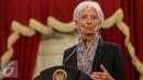 Direktur Pelaksana Dana Moneter Internasional (IMF) Christine Lagarde memberikan keterangan pers usai pertemuan tertutup di Istana Merdeka dengan Presiden Jokowi, Jakarta, Selasa (1/9/2015). (Liputan6.com/Faizal Fanani)