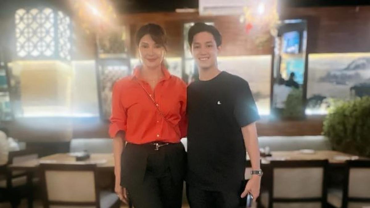 Rayakan Ultah Teuku Rassya, Tamara Bleszynski Unggah Foto Lawas hingga Editan AI Bareng Sang Putra