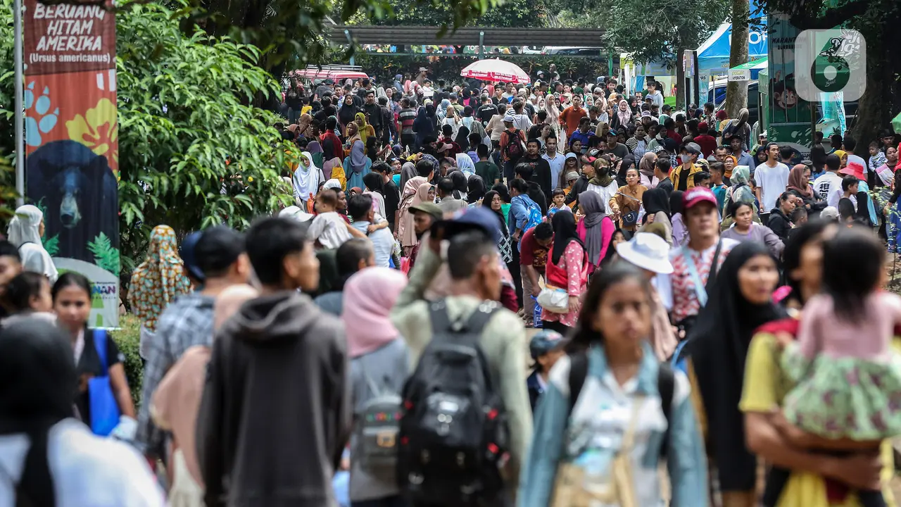 Libur Lebaran 2023, Pengunjung Taman Margasatwa Ragunan Membludak