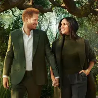 Penampilan Pangeran Harry dan Meghan Markle di sampul majalah Time sebagai ikon 100 orang paling berpengaruh dunia 2021 tuai kritikan netizen. (Instagram/
dukeandduchessofsussexdaily).