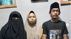 Diantar sang kakak untuk mengunjungi Sunhaji di Magelang, Umi Pipik ungkap jika banyak makna tersirat dari percakapannya dengan Sunhaji dalam kunjungan ini. Istri mendiang Ustaz Jefri Al Buchori ini juga belajar tentang makna indahnya ilmu ikhlas. Sudah memaafkan Gus Miftah atas sikap dan perkataannya di acara pengajian, Umi Pipik salut dengan keikhlasan Sunhaji. (Liputan6.com/IG/@_ummi_pipik_)