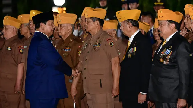Presiden Prabowo Subianto memimpin upacara ziarah nasional dan renungan suci dalam rangka memperingati Hari Pahlawan 10 November 2025.