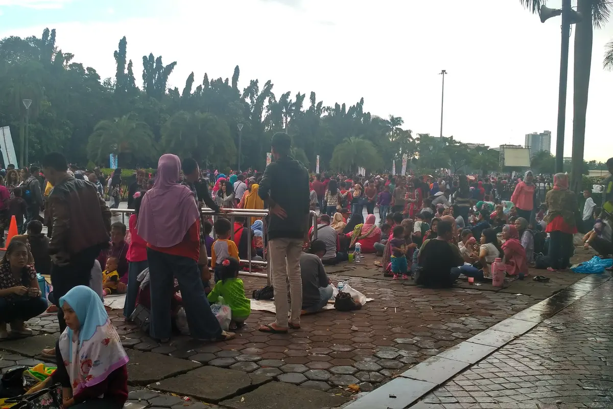MOnas