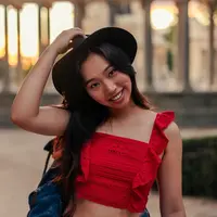 ilustrasi perempuan manis cantik/bbernard/Shutterstock