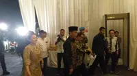 Presiden Jokowi menghadiri Milad HMI ke-72 di kediaman Akbar Tanjung. (Merdeka.com/Intan Umbari)