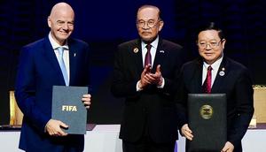 Presiden FIFA, Gianni Infantino, meluncurkan turnamen baru bertajuk FIFA ASEAN Cup. (Bola.com/Dok.Instagram Gianni Infantino).