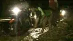 Hujan deras disertai angin kencang, mengakibatkan longsor di dua titik di kawasan Pasir Ucing dan Anjung, Sumedang, Jabar. Jalur yang menghubungkan Bandung-Cirebon terputus. 