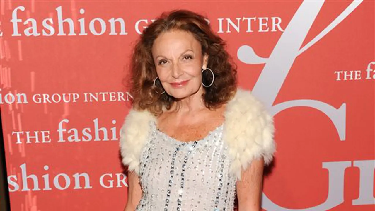 Diane Von Furstenberg Kembali Gaet Penghargaan